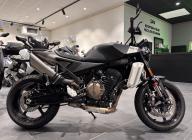 HUSQVARNA SVARTPILEN 801 / Garantie 