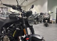 HUSQVARNA SVARTPILEN 125 / Garantie 